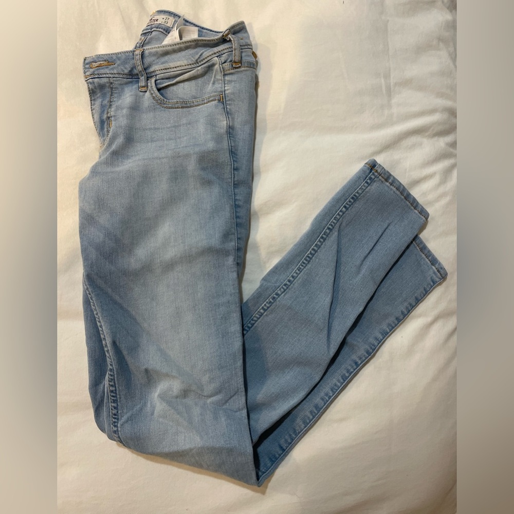 Hollister light wash skinny jeans